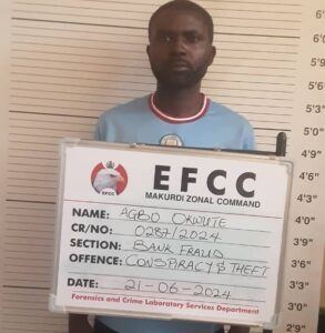 EFCC Arrests Two Former Bankers For Stealing