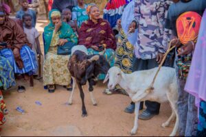 First Lady Inspires Confidence In Police Officers To Combat Crimes, Gives Generous Yuletide Supports To Kebbi State Command