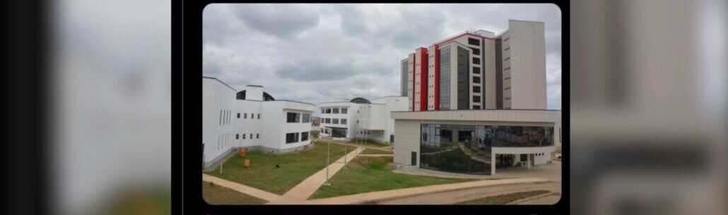 Unbelievable! Social Media User Lists EFCC Office As A “Hotel” For Purchase At N800 Million, N120 Million Agent Fee