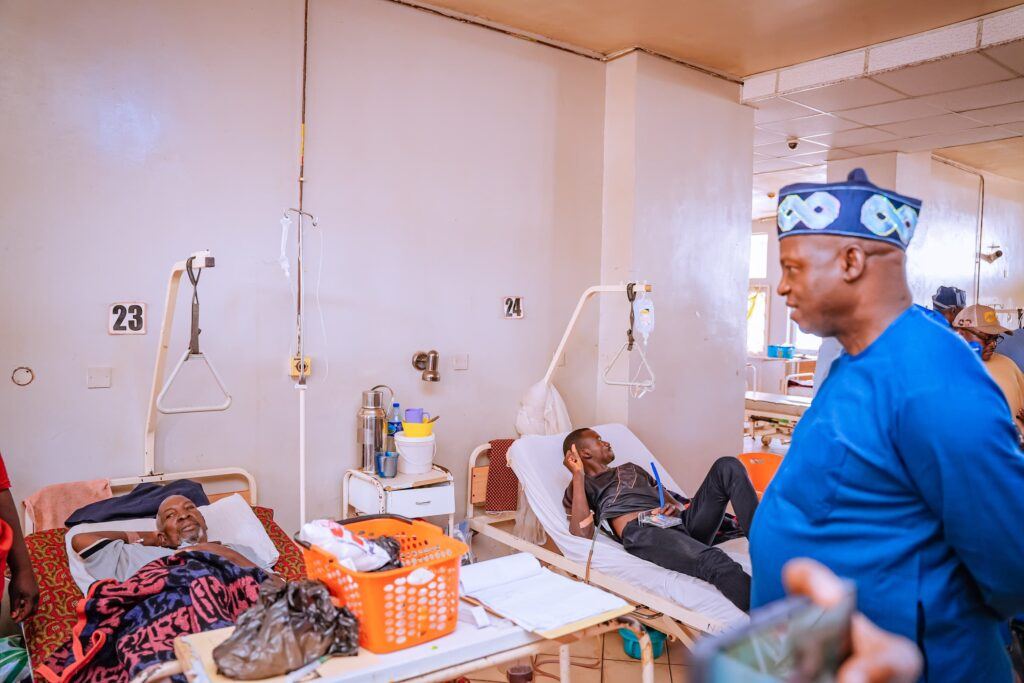 APC National Chairman, Nentawe Yilwatda, Wife, Visit Angwan Rukuba ...